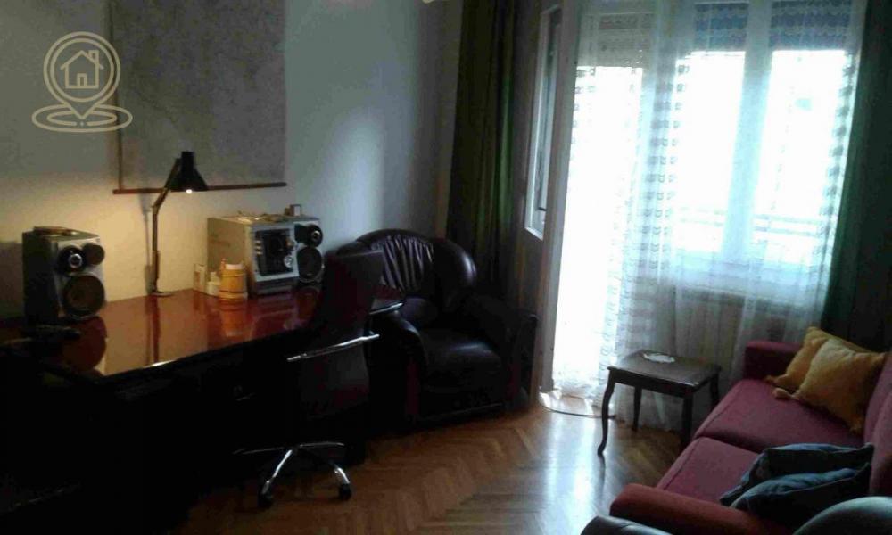 Stan na prodaju u Beogradu, Autokomanda, dvoiposoban, 70m2, cena 300000 evra