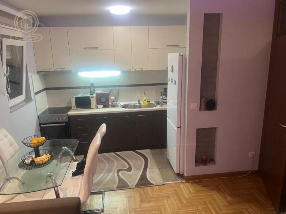 Stan na prodaju u Beogradu, Zemun polje, jednoiposoban, 39m2, cena 92000 evra
