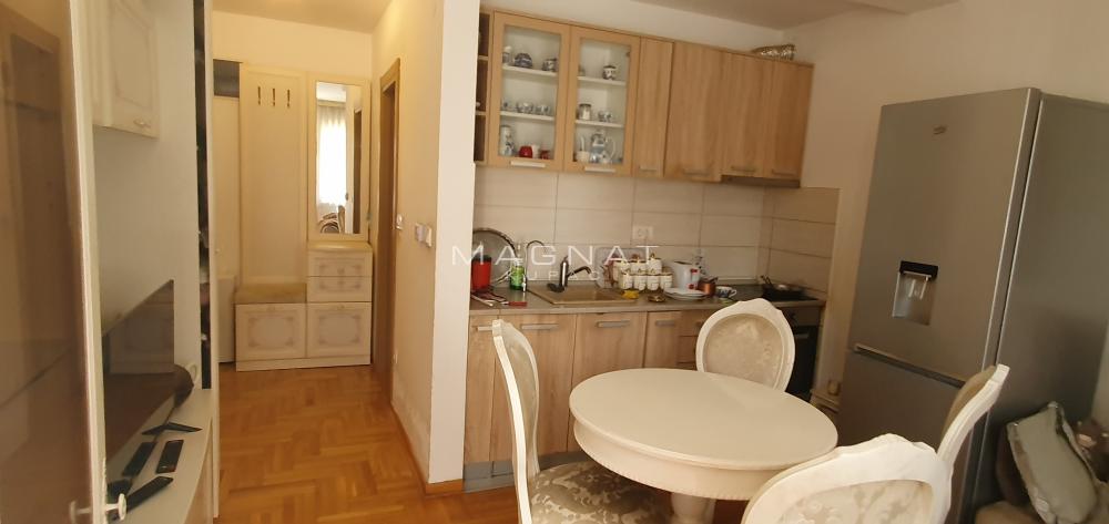 Stan na prodaju u Beogradu, Zvezdara, jednoiposoban, 39m2, cena 80000 evra