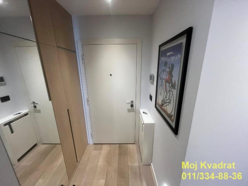 Stan na prodaju u Beogradu, Dorćol, dvoiposoban, 76m2, cena 426500 evra