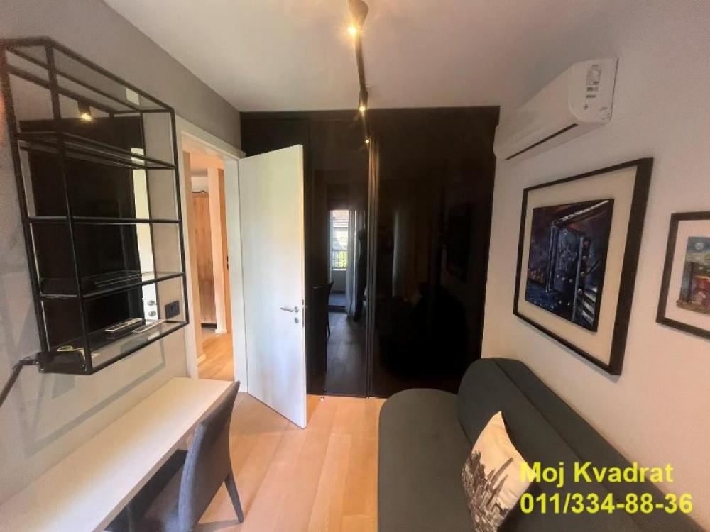 Stan na prodaju u Beogradu, Dorćol, dvoiposoban, 76m2, cena 426500 evra
