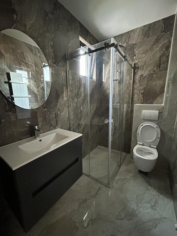 Stan na prodaju u Beogradu, Cvetkova pijaca, dvoiposoban, 60m2, cena 184800 evra