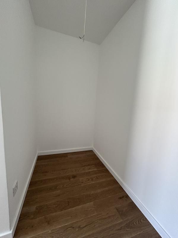 Stan na prodaju u Beogradu, Cvetkova pijaca, dvoiposoban, 60m2, cena 184800 evra