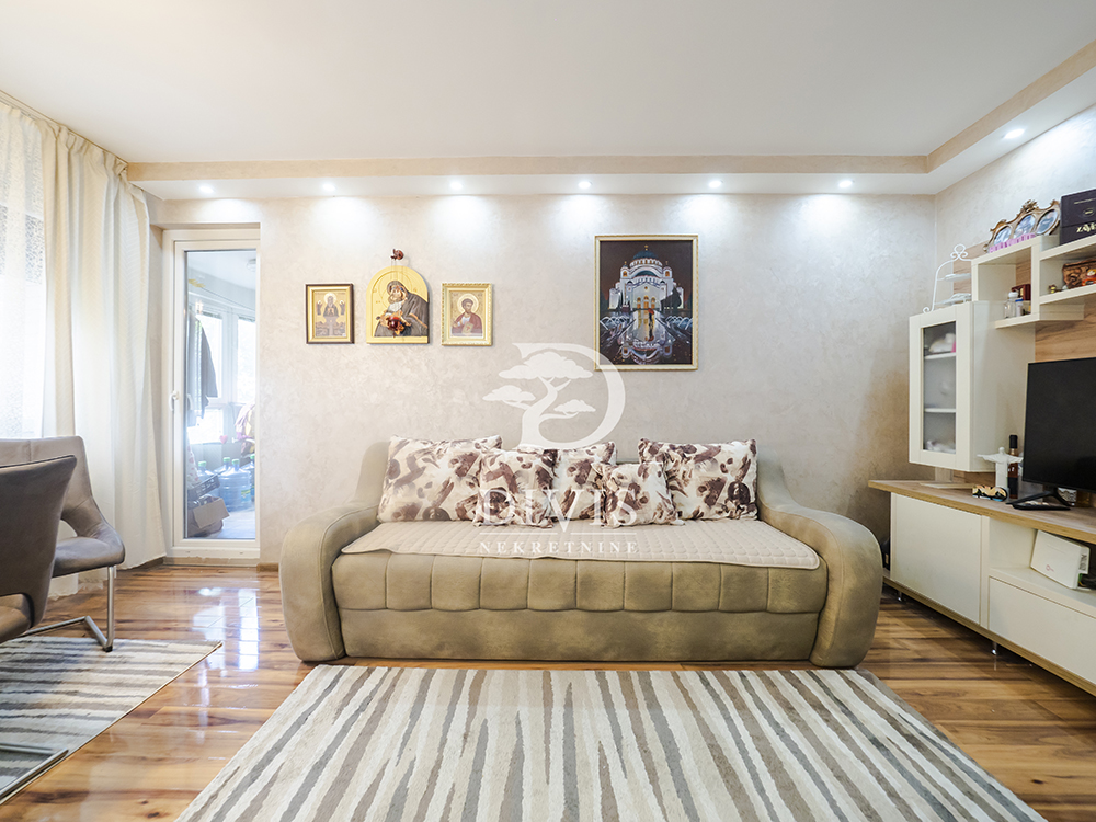 Stan na prodaju u Beogradu, Čukarica, cetvorosoban, 84m2, cena 230000 evra