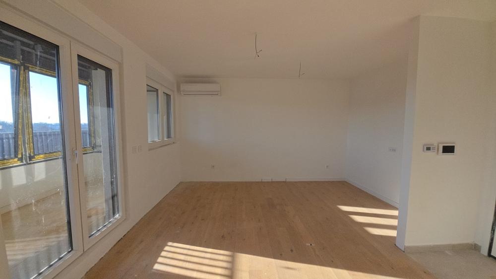 Stan na prodaju u Beogradu, Zemun, trosoban, 85m2, cena 187000 evra