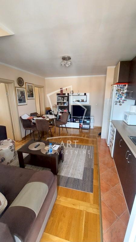 Stan na prodaju u Beogradu, Surčin, dvosoban, 44m2, cena 112600 evra