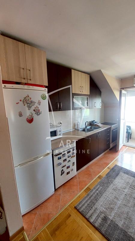 Stan na prodaju u Beogradu, Surčin, dvosoban, 44m2, cena 112600 evra