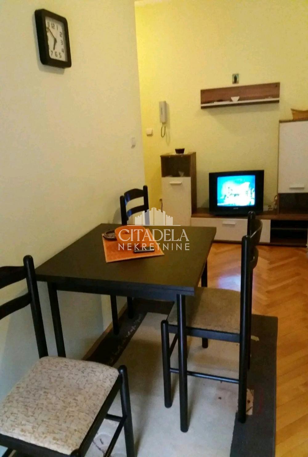 Stan na prodaju u Beogradu, Rakovica, jednosoban, 24m2, cena 52000 evra