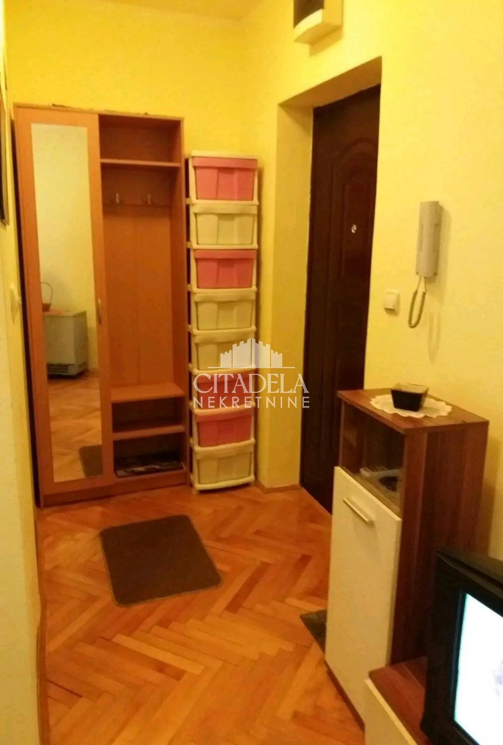 Stan na prodaju u Beogradu, Rakovica, jednosoban, 24m2, cena 52000 evra