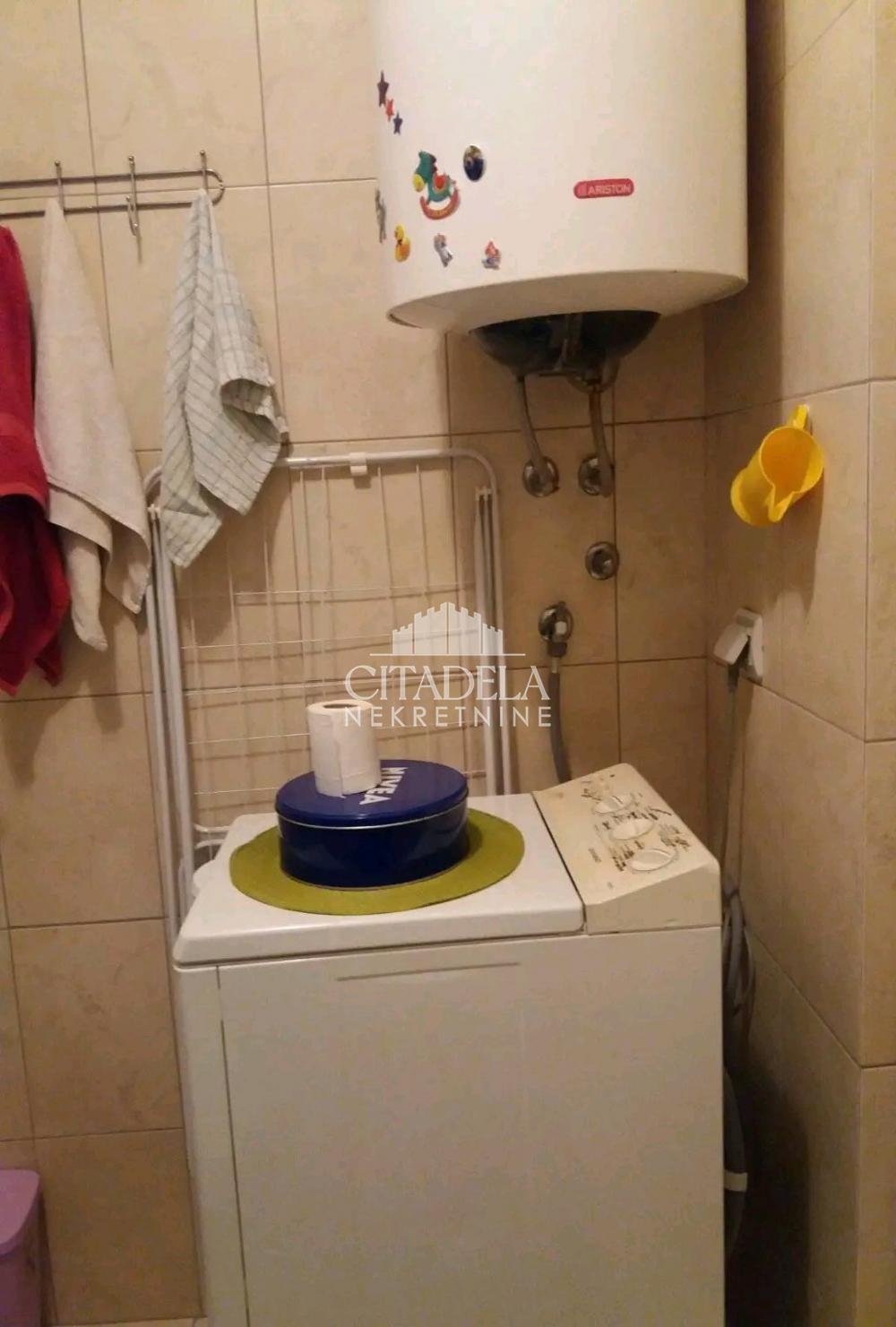 Stan na prodaju u Beogradu, Rakovica, jednosoban, 24m2, cena 52000 evra