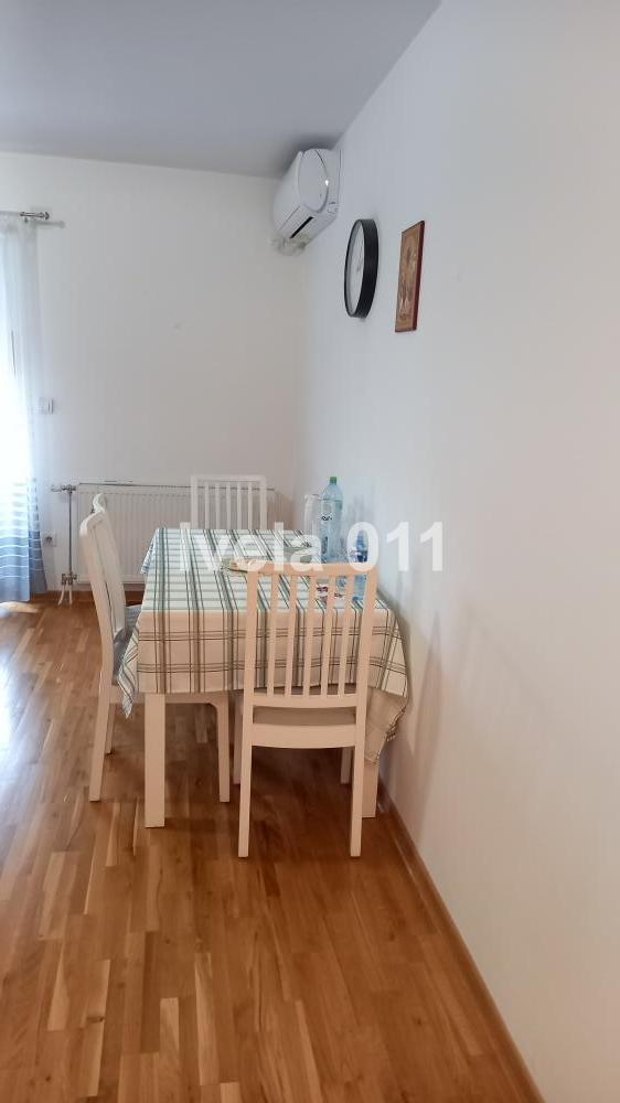 Stan na prodaju u Beogradu, Kaluđerica, trosoban, 60m2, cena 125000 evra