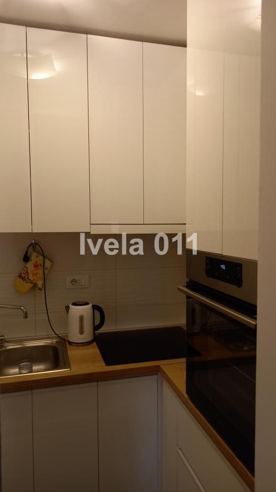 Stan na prodaju u Beogradu, Kaluđerica, trosoban, 60m2, cena 125000 evra