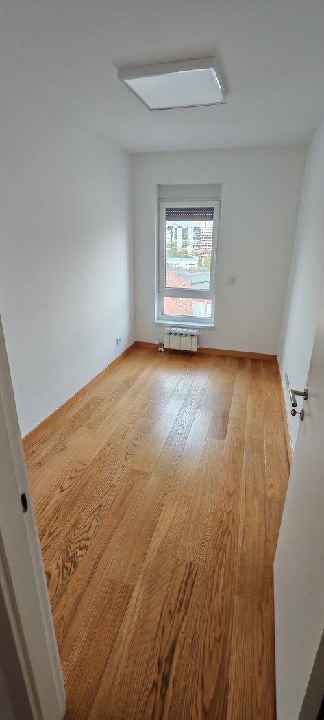 Stan na prodaju u Beogradu, Tošin bunar, troiposoban, 90m2, cena 320000 evra