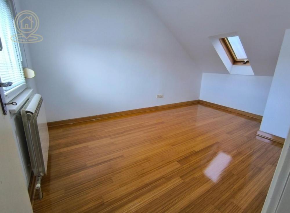 Stan na prodaju u Beogradu, Vračar (Hram), trosoban, 86m2, cena 292000 evra