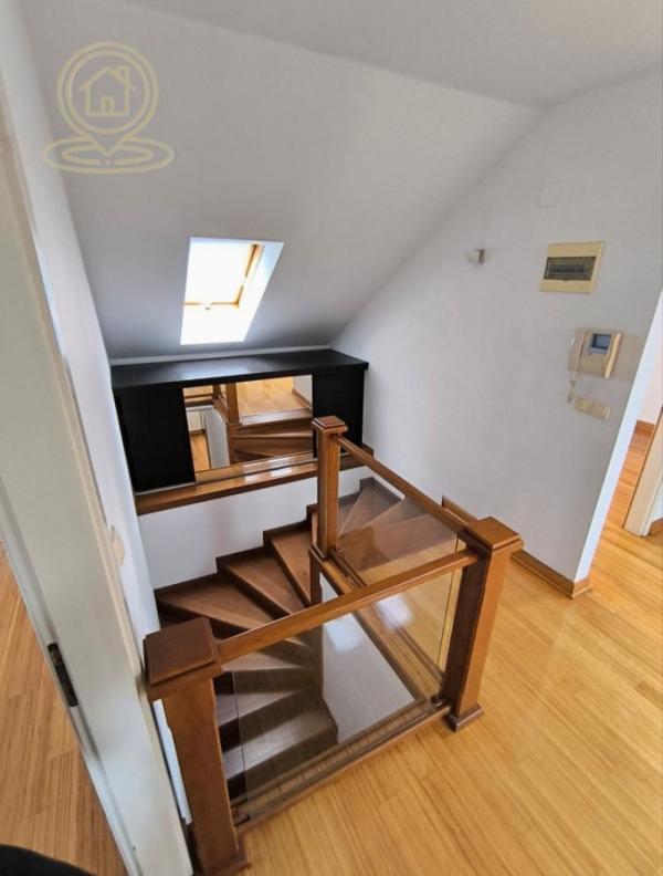 Stan na prodaju u Beogradu, Vračar (Hram), trosoban, 86m2, cena 292000 evra