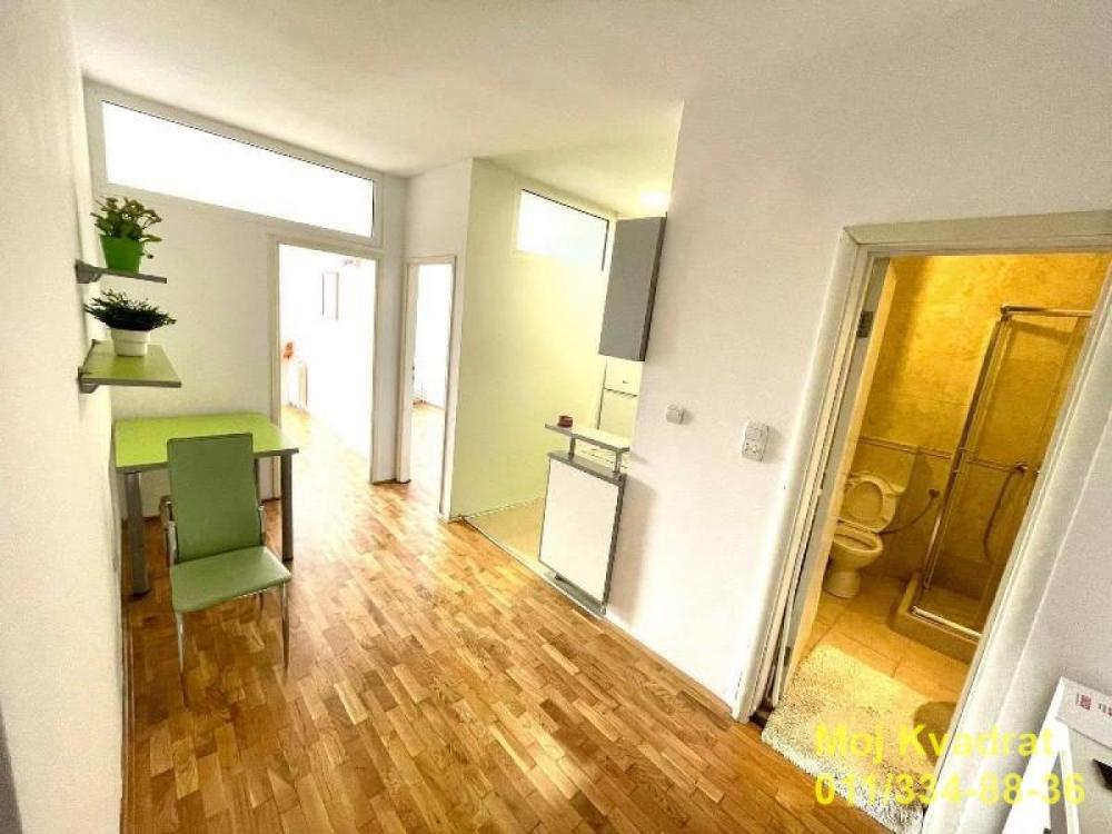 Stan na prodaju u Beogradu, Južni bulevar, jednoiposoban, 40m2, cena 165000 evra