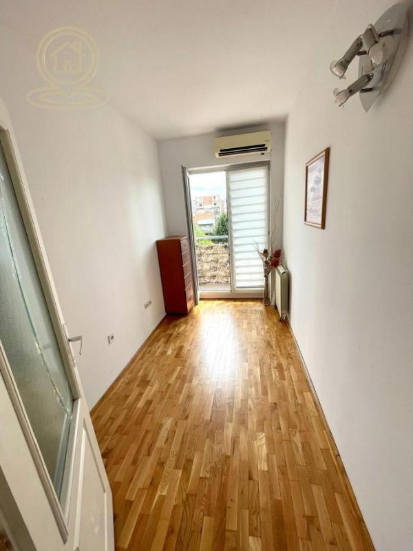 Stan na prodaju u Beogradu, Južni bulevar, dvoiposoban, 43m2, cena 165000 evra