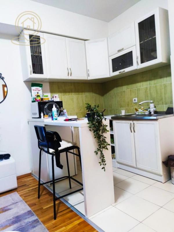 Stan na prodaju u Beogradu, Karaburma, trosoban, 75m2, cena 149000 evra