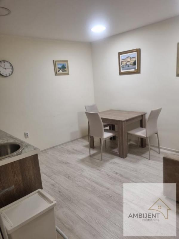 Stan na prodaju u Beogradu, Krunski venac, dvosoban, 33m2, cena 120000 evra
