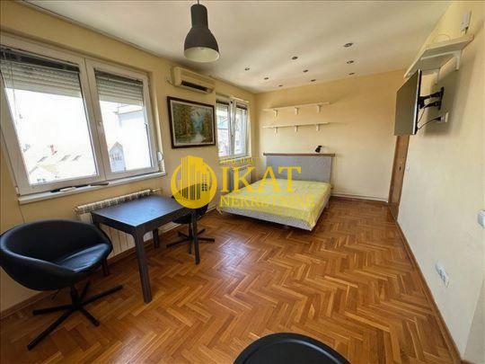 Stan na prodaju u Beogradu, Banovo brdo, jednosoban, 32m2, cena 110000 evra