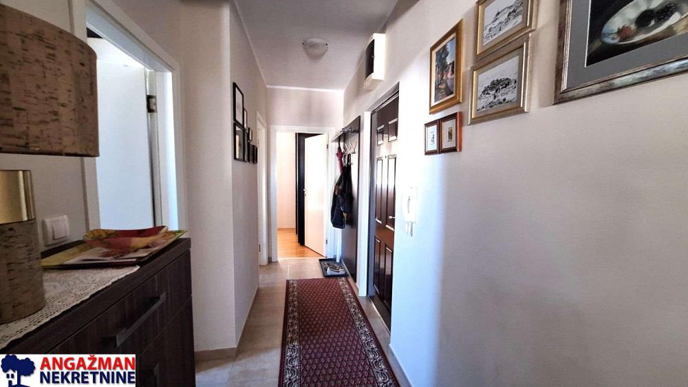 Stan na prodaju u Beogradu, Zvezdara, dvoiposoban, 42m2, cena 125000 evra
