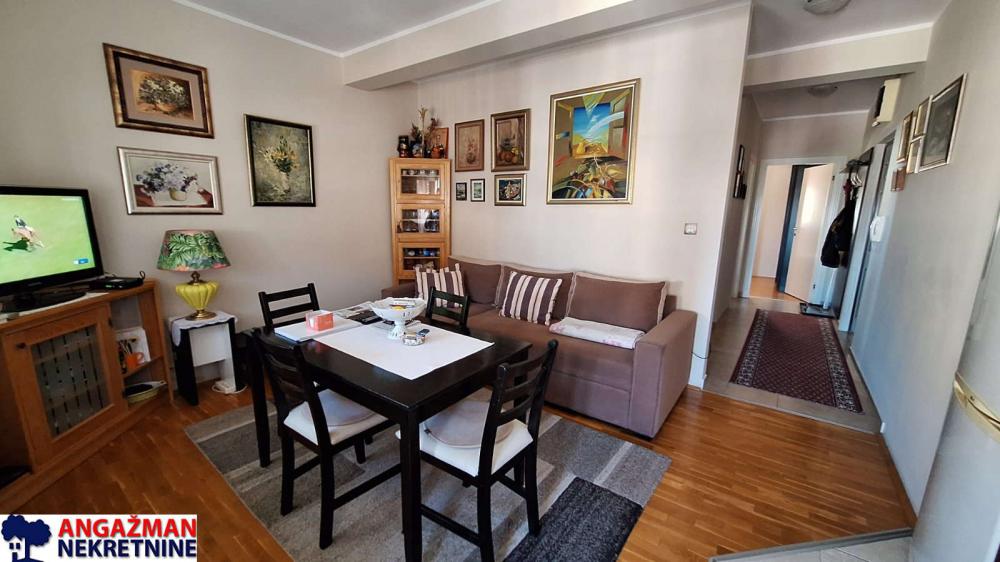 Stan na prodaju u Beogradu, Zvezdara, dvoiposoban, 42m2, cena 125000 evra