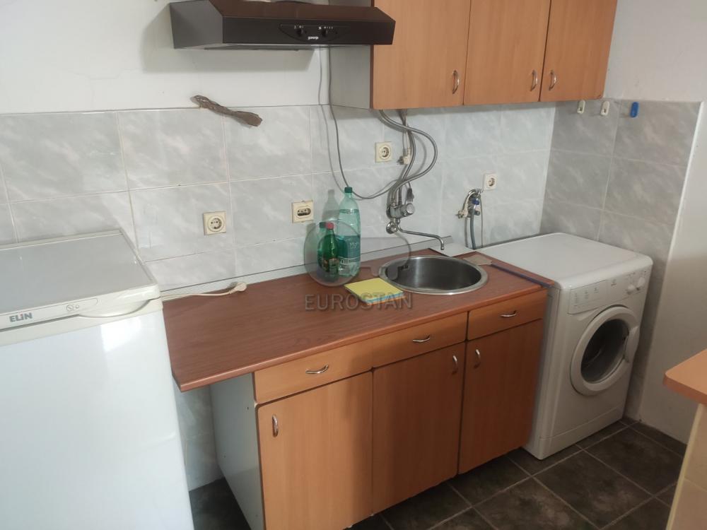 Stan na prodaju u Beogradu, Karaburma, 24m2, cena 58500 evra