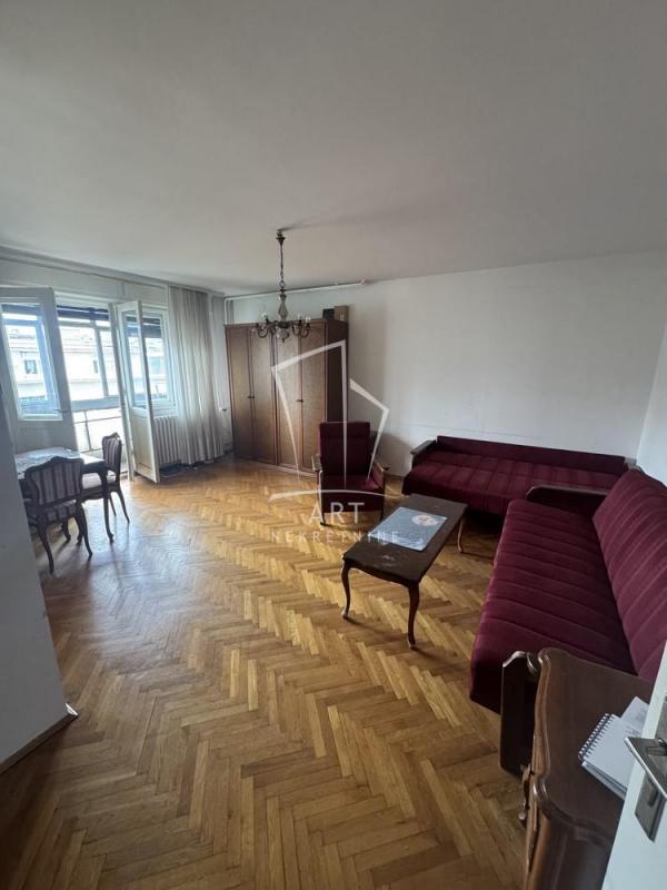 Stan na prodaju u Beogradu, Vračar, jednosoban, 37m2, cena 155000 evra