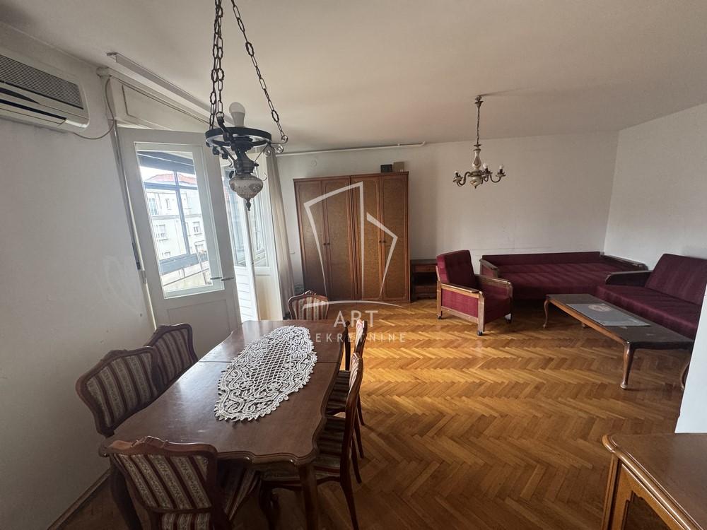 Stan na prodaju u Beogradu, Vračar, jednosoban, 37m2, cena 155000 evra