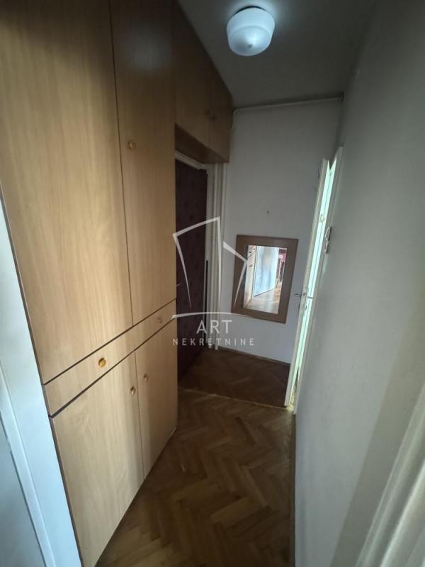 Stan na prodaju u Beogradu, Vračar, jednosoban, 37m2, cena 155000 evra