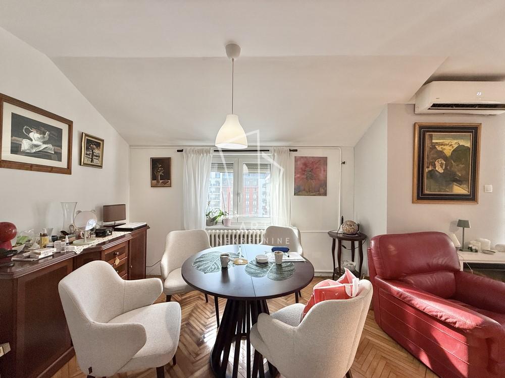 Stan na prodaju u Beogradu, Savski venac, troiposoban, 108m2, cena 410000 evra