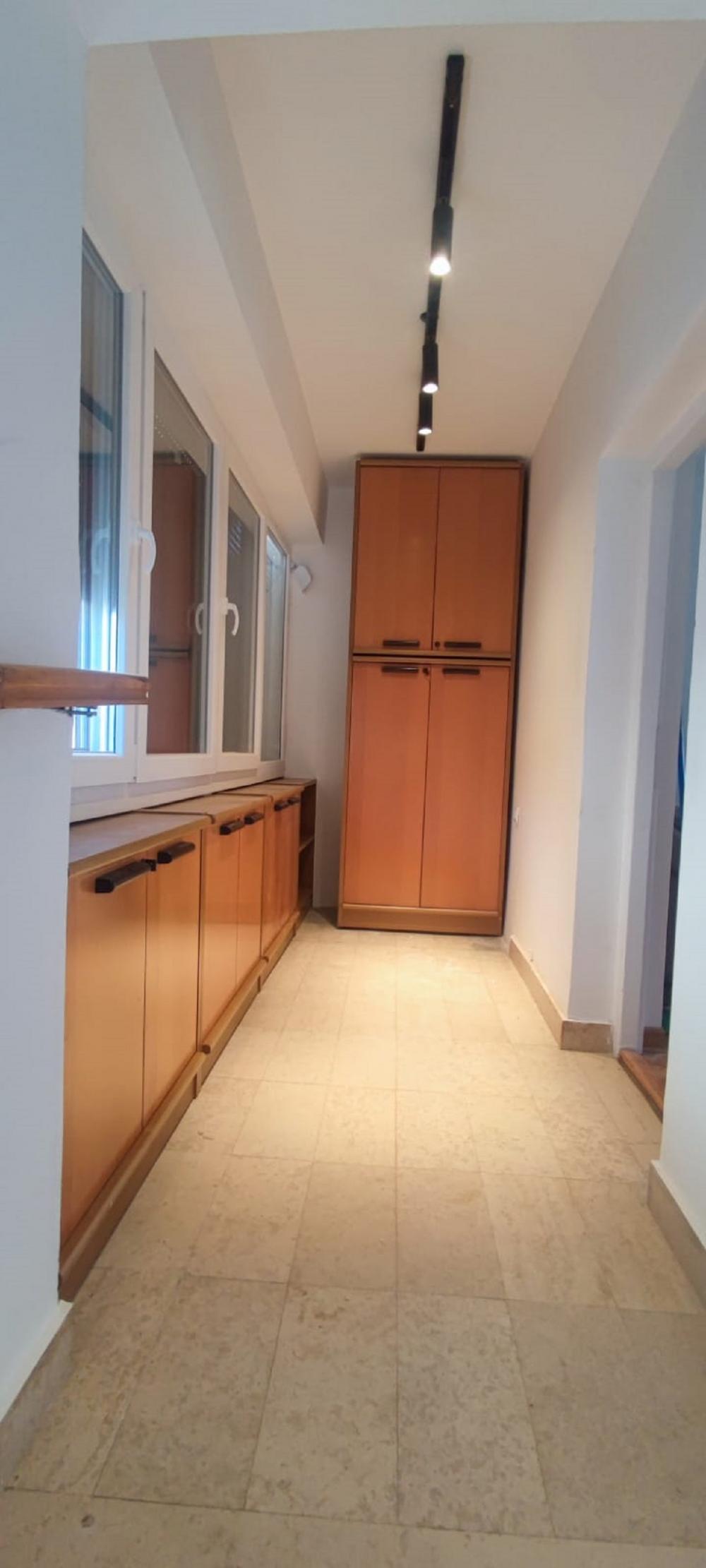 Stan na prodaju u Beogradu, Pašino brdo, trosoban, 77m2, cena 238000 evra