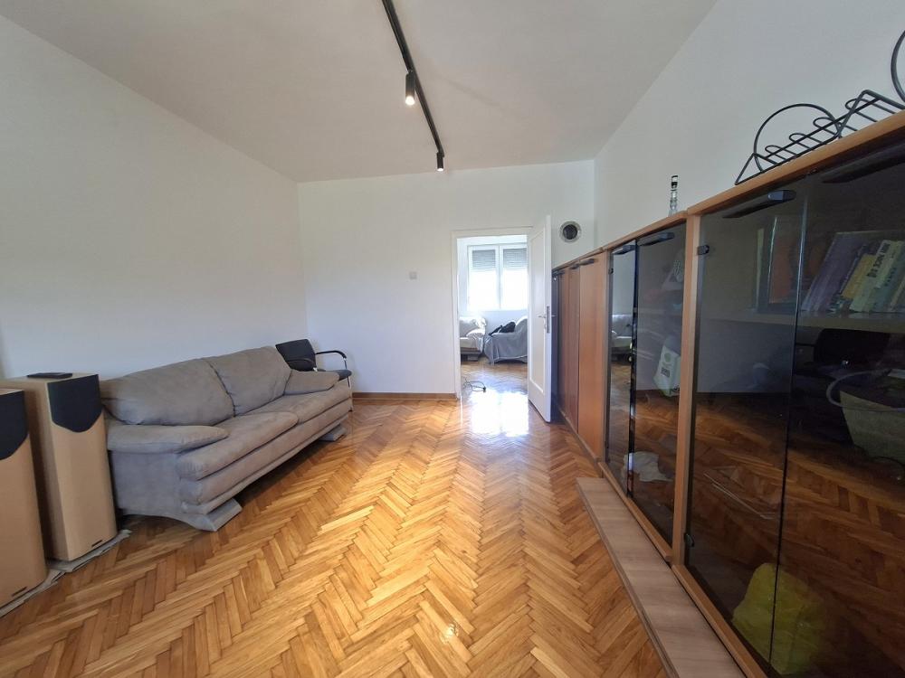 Stan na prodaju u Beogradu, Pašino brdo, trosoban, 77m2, cena 238000 evra