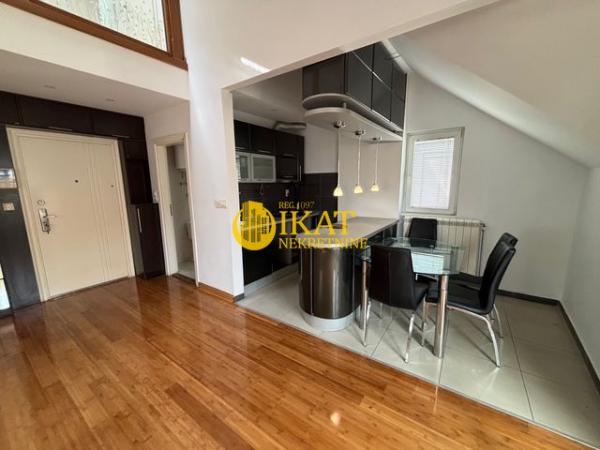 Stan na prodaju u Beogradu, Vračar (Hram), trosoban, 86m2, cena 292000 evra