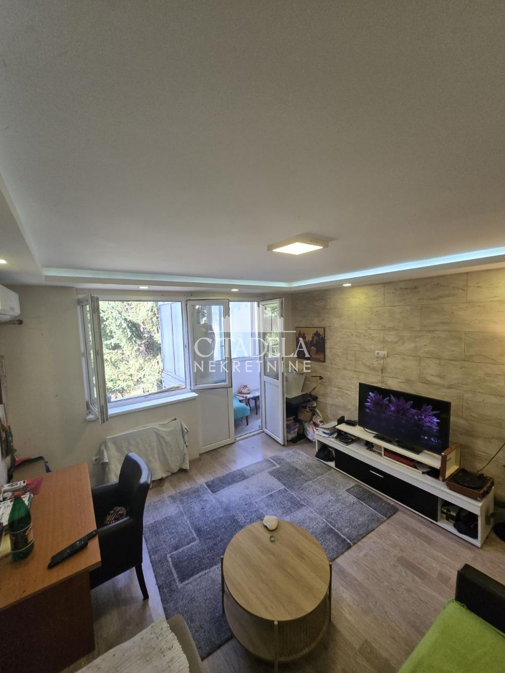 Stan na prodaju u Beogradu, Čukarica, dvosoban, 52m2, cena 149000 evra