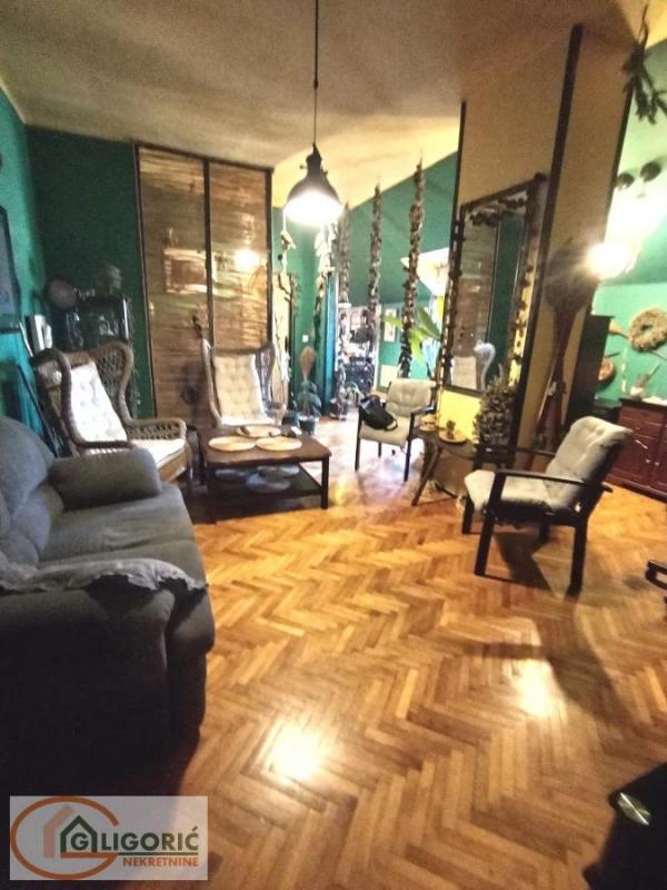 Stan na prodaju u Beogradu, Zeleni venac, trosoban, 82m2, cena 220000 evra