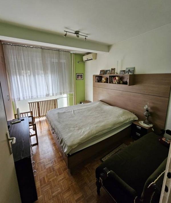 Stan na prodaju u Beogradu, Savski venac, trosoban, cena 275000 evra