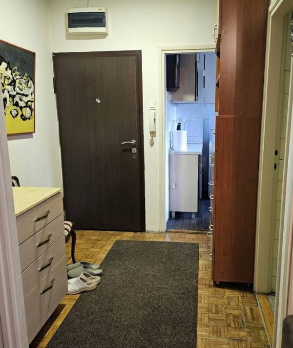 Stan na prodaju u Beogradu, Savski venac, trosoban, cena 275000 evra