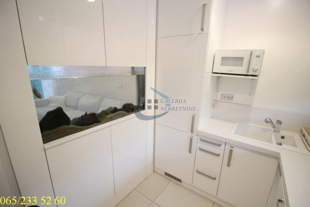 Stan na prodaju u Beogradu, Savski venac, 170m2, cena 795000 evra