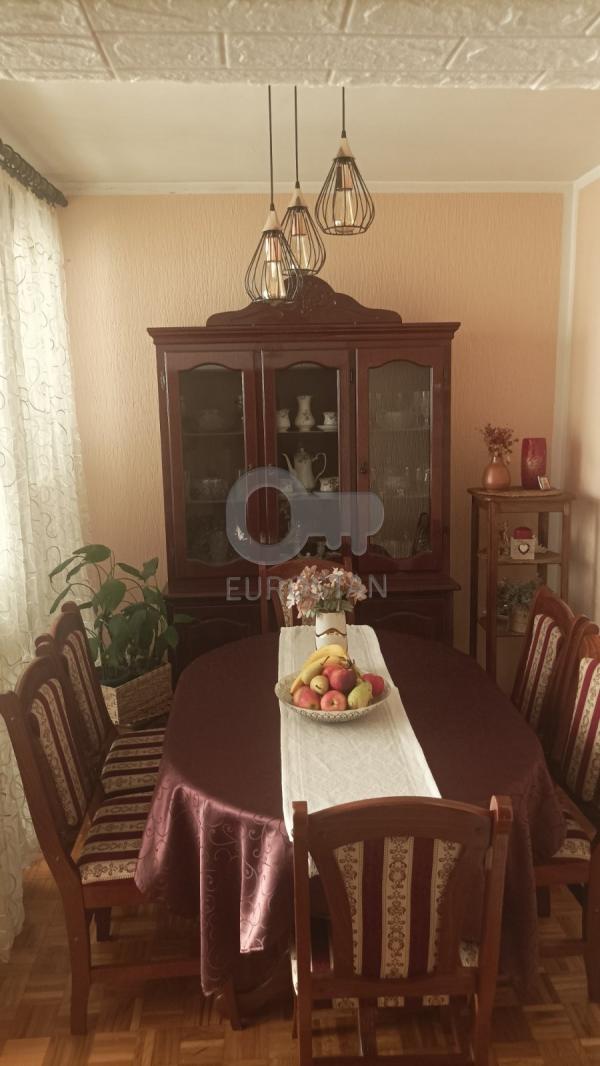 Stan na prodaju u Beogradu, Rakovica, cetvorosoban, 91m2, cena 196500 evra