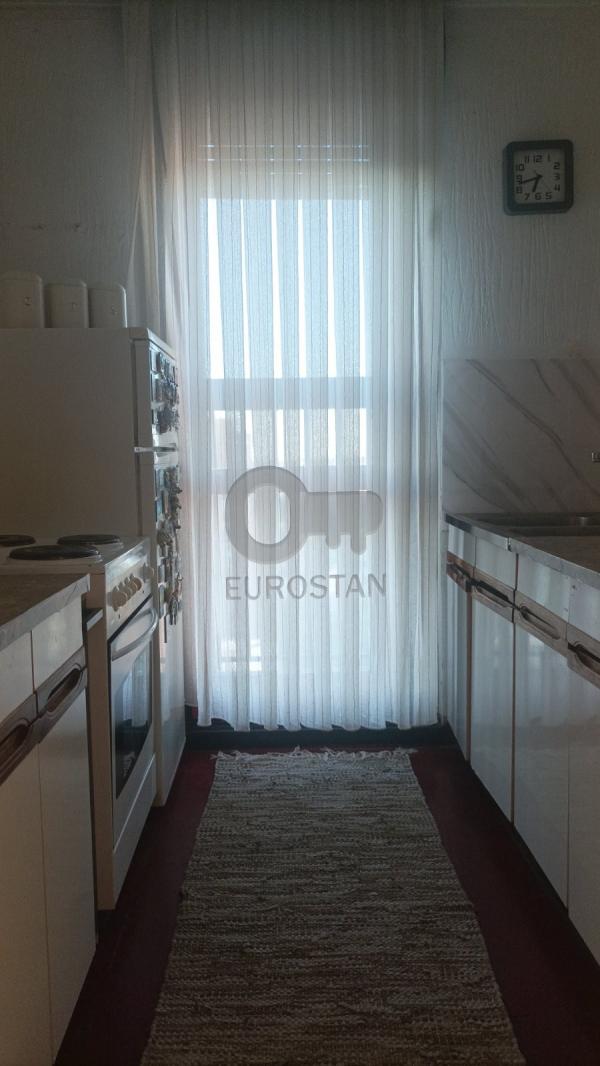 Stan na prodaju u Beogradu, Rakovica, cetvorosoban, 91m2, cena 196500 evra