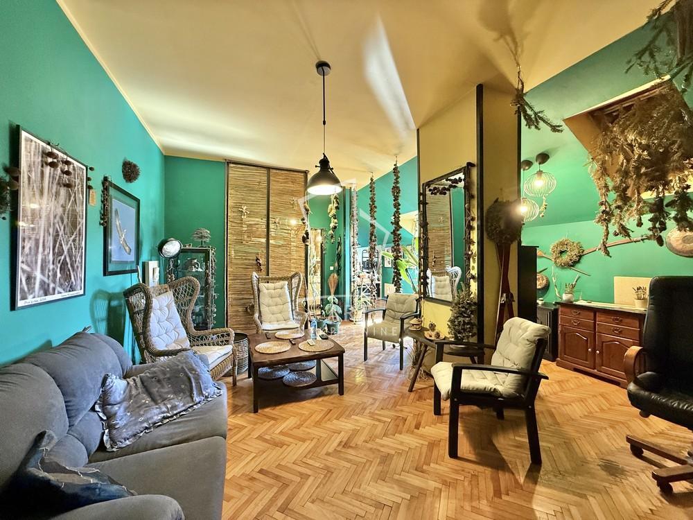 Stan na prodaju u Beogradu, Savski venac, trosoban, 82m2, cena 220000 evra