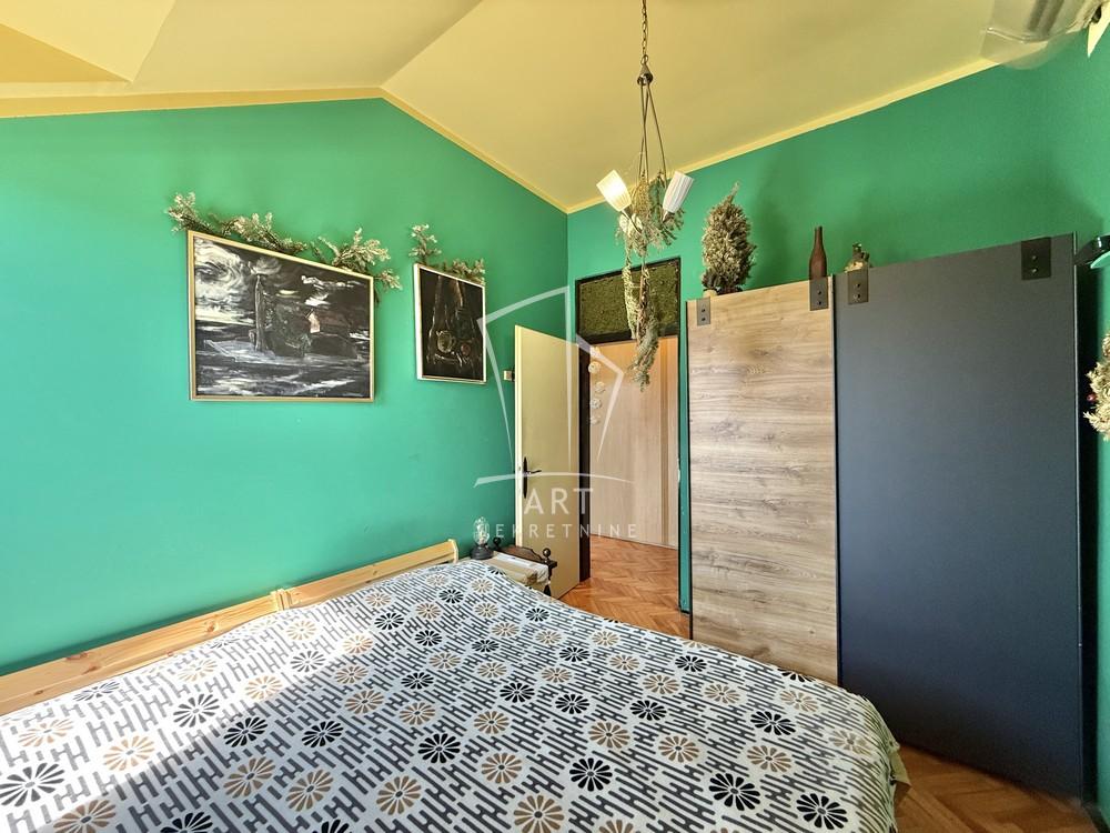 Stan na prodaju u Beogradu, Savski venac, trosoban, 82m2, cena 220000 evra