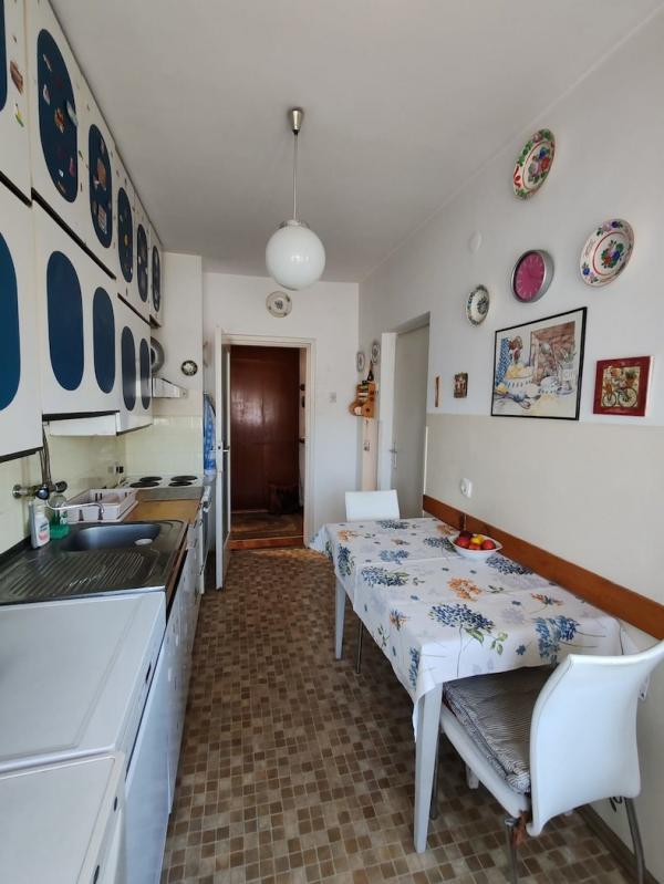 Stan na prodaju u Beogradu, Novi Beograd blok 33 (Genex kula), 122m2, cena 415000 evra