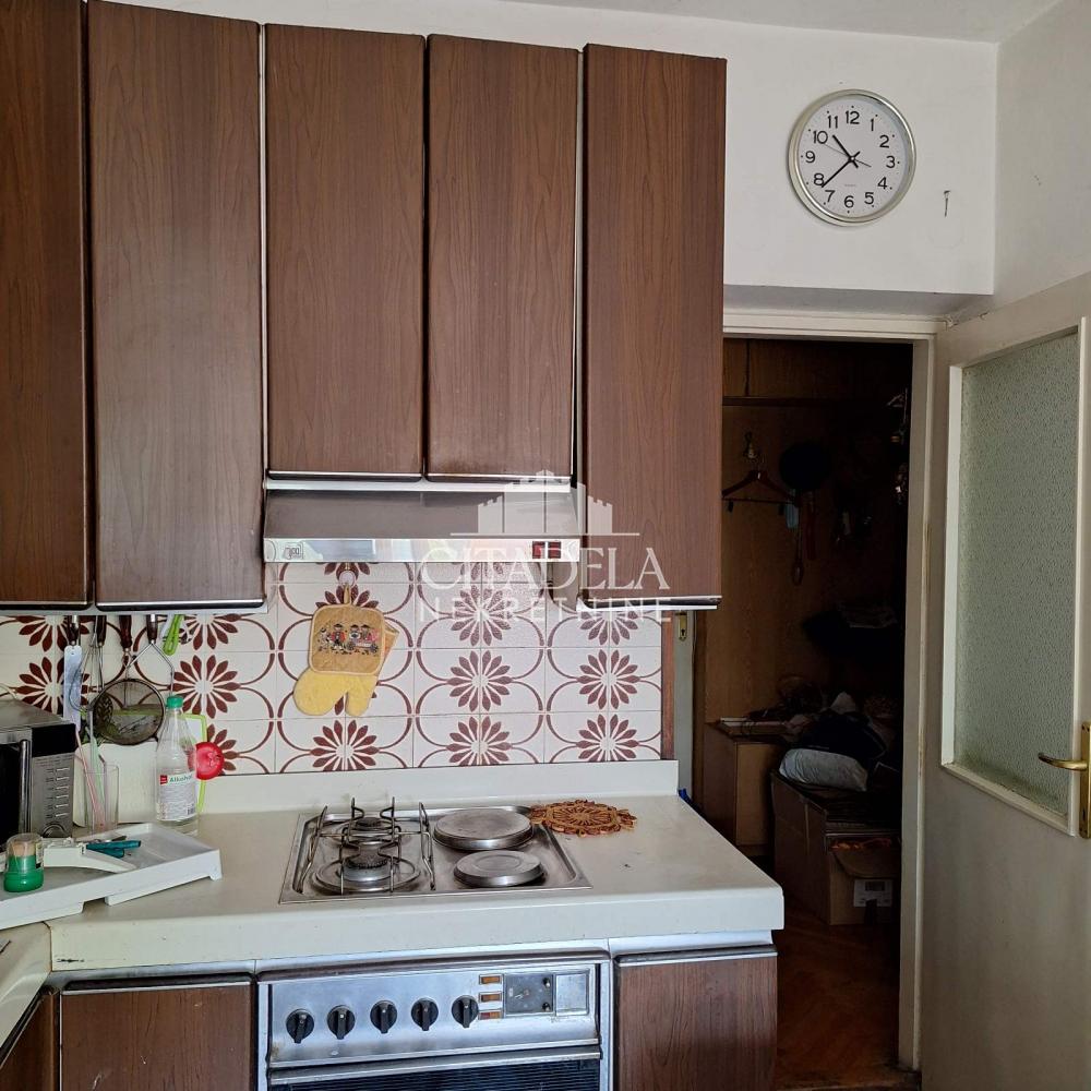 Stan na prodaju u Beogradu, Karaburma, jednoiposoban, 41m2, cena 102000 evra