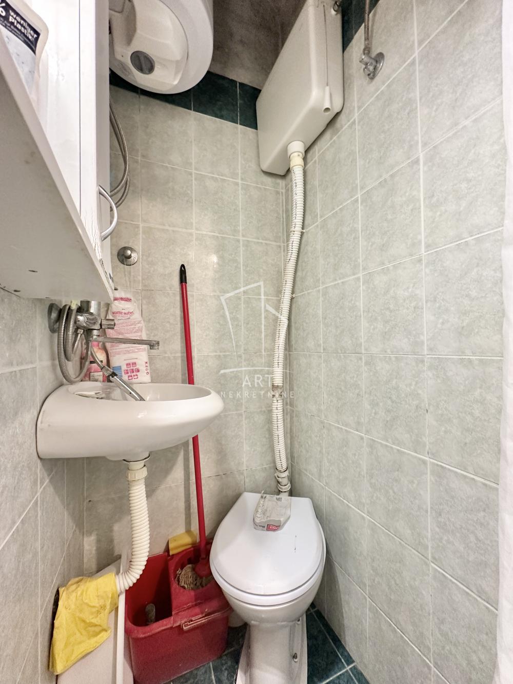 Stan na prodaju u Beogradu, Knez Mihailova, jednoiposoban, 40m2, cena 220000 evra