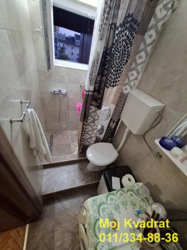 Stan na prodaju u Beogradu, Novi Beograd blok 7 (Paviljoni), jednosoban, 47m2, cena 130000 evra