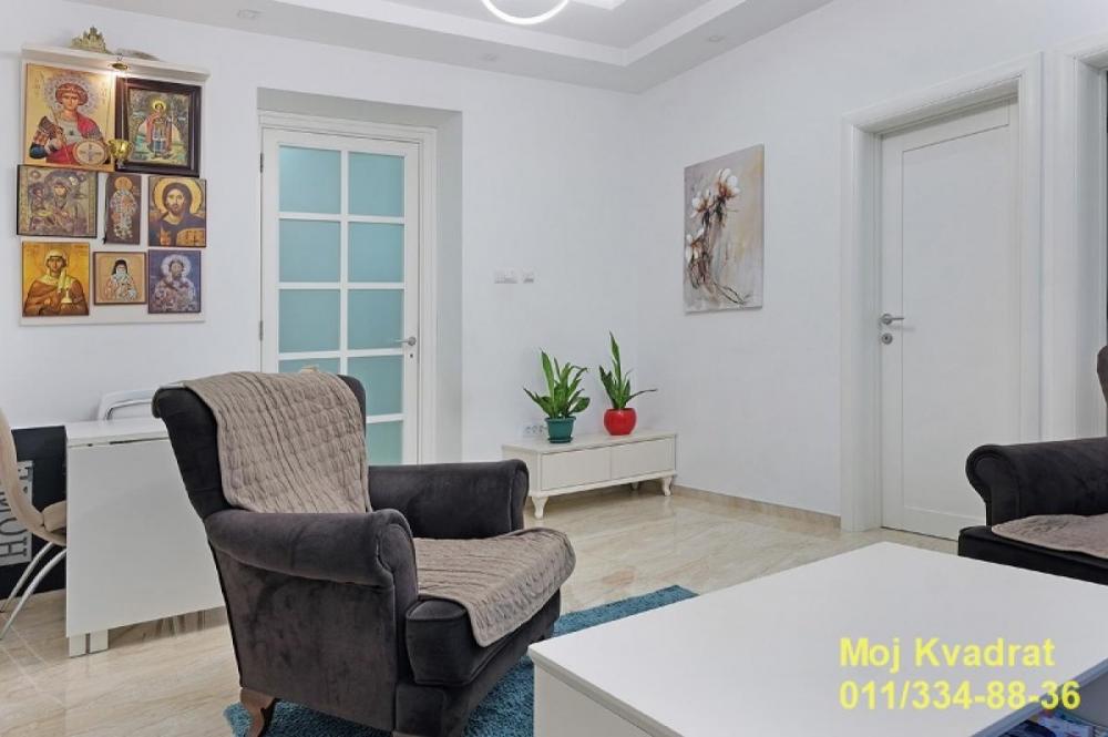 Stan na prodaju u Beogradu, Vukov spomenik, cetvorosoban, 78m2, cena 350000 evra