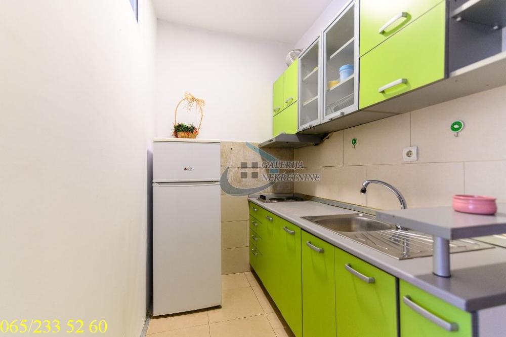 Stan na prodaju u Beogradu, Vračar, jednoiposoban, 43m2, cena 165000 evra