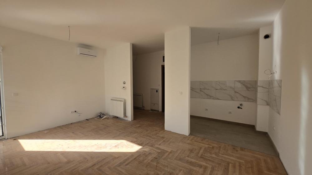 Stan na prodaju u Beogradu, Vračar,Crveni Krst, trosoban, 80m2, cena 280000 evra